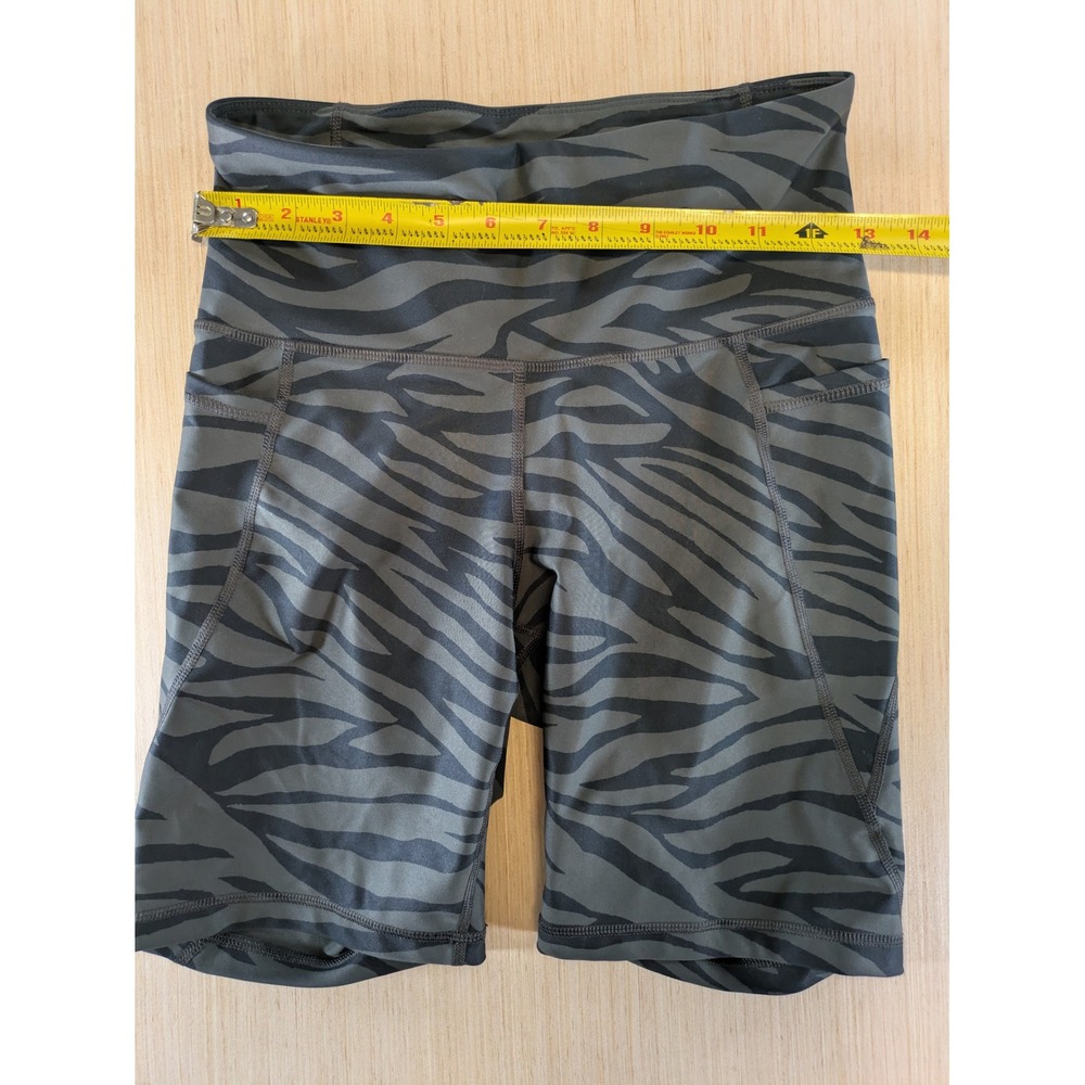 Old Navy Active Powersoft Zebra Print High Waisted Biker Shorts Gray Black M - Picture 4 of 6